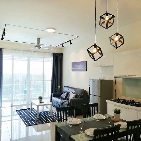 Ara Damansara Oasis Residence, Specious Home 4-8Pax, 8Min Subang Airport, 10Min Sunway ペタリンジャヤ エクステリア 写真